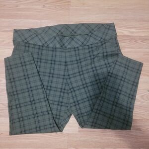torrid Olive Green Plaid Leggings With Pockets